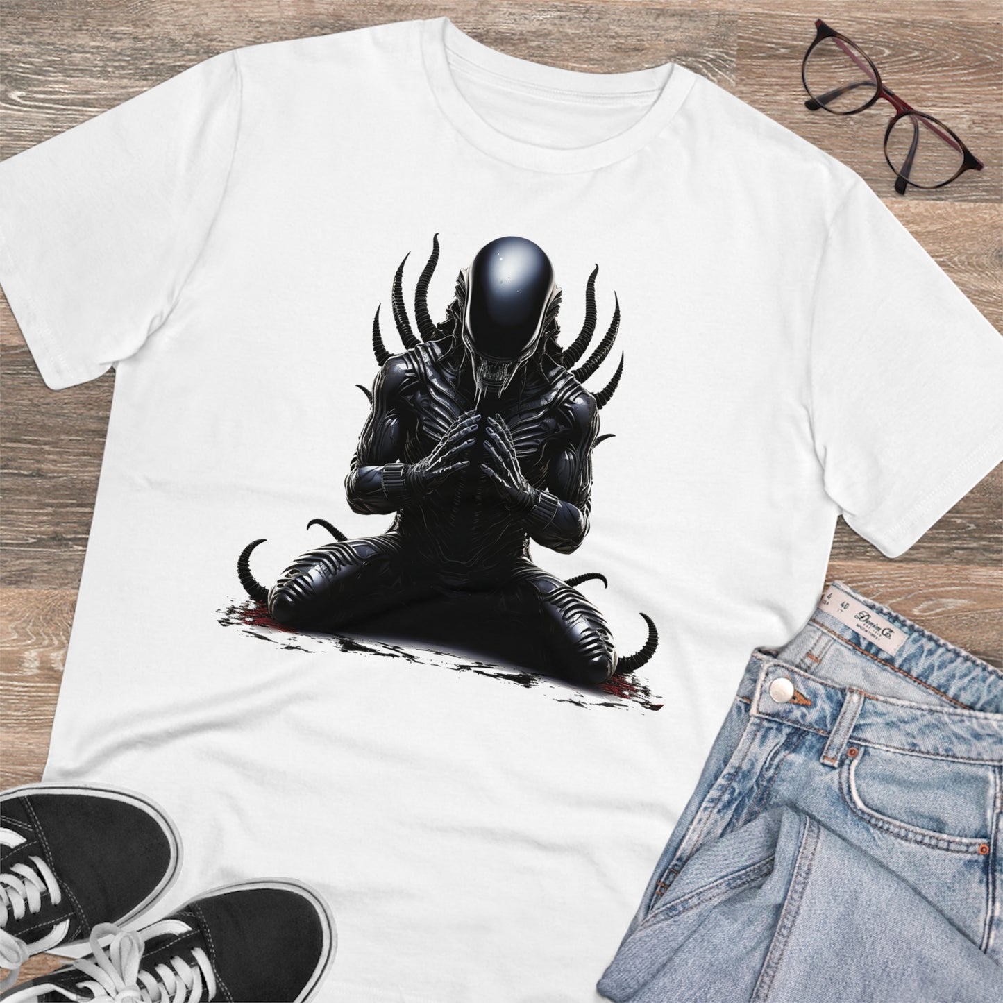 Eco-Friendly Zen Alien Xenomorph T-shirt - Embrace Galactic Serenity