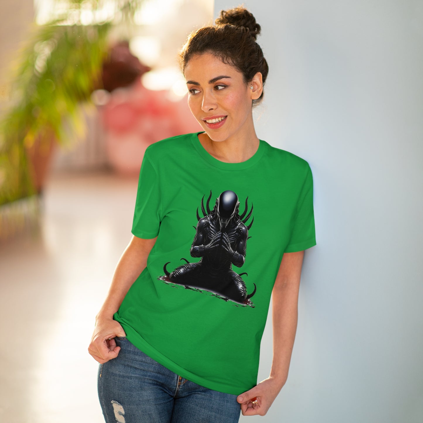Eco-Friendly Zen Alien Xenomorph T-shirt - Embrace Galactic Serenity