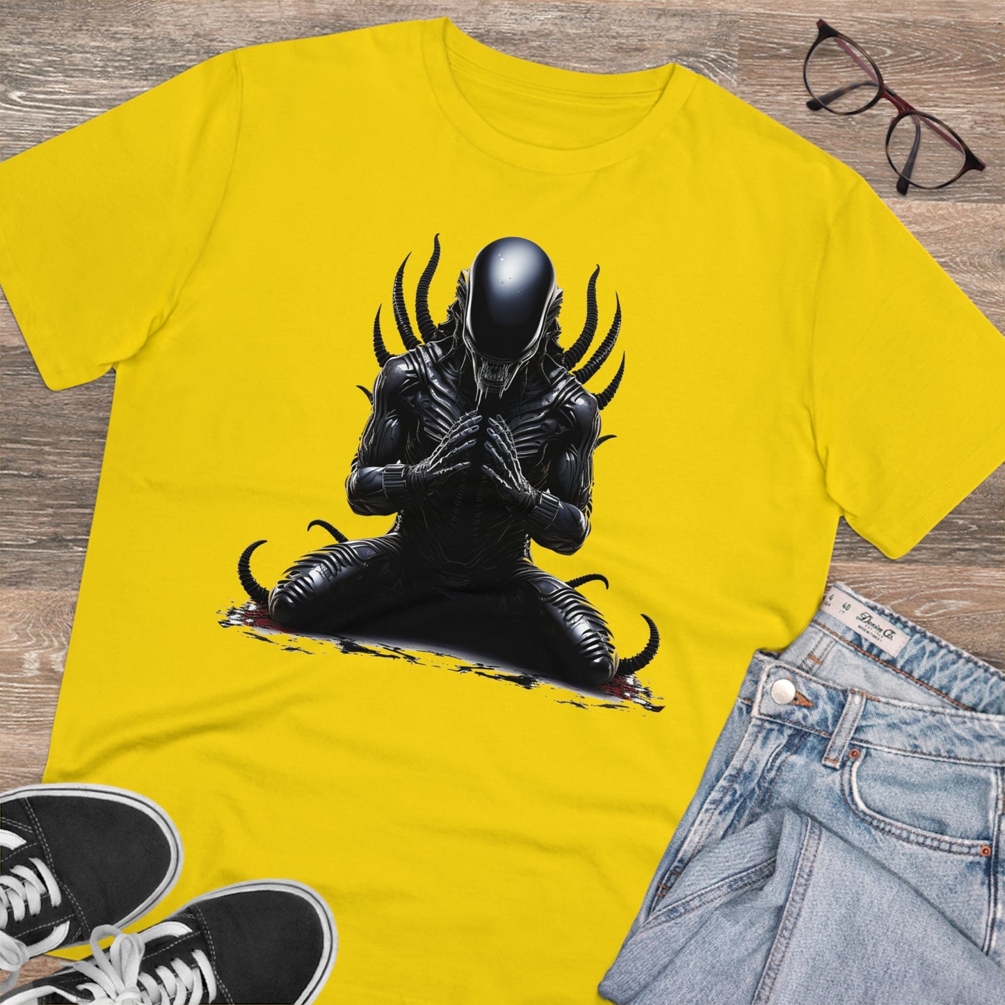 Eco-Friendly Zen Alien Xenomorph T-shirt - Embrace Galactic Serenity
