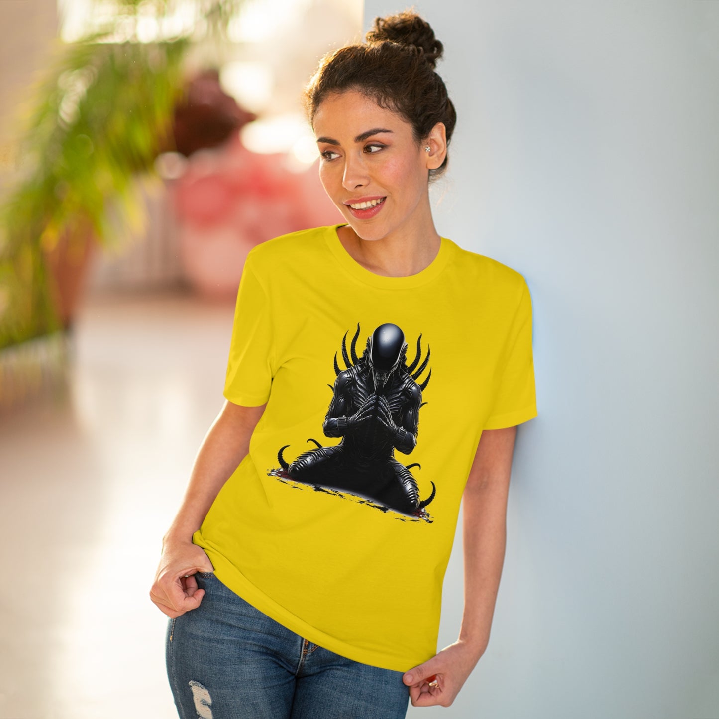 Eco-Friendly Zen Alien Xenomorph T-shirt - Embrace Galactic Serenity