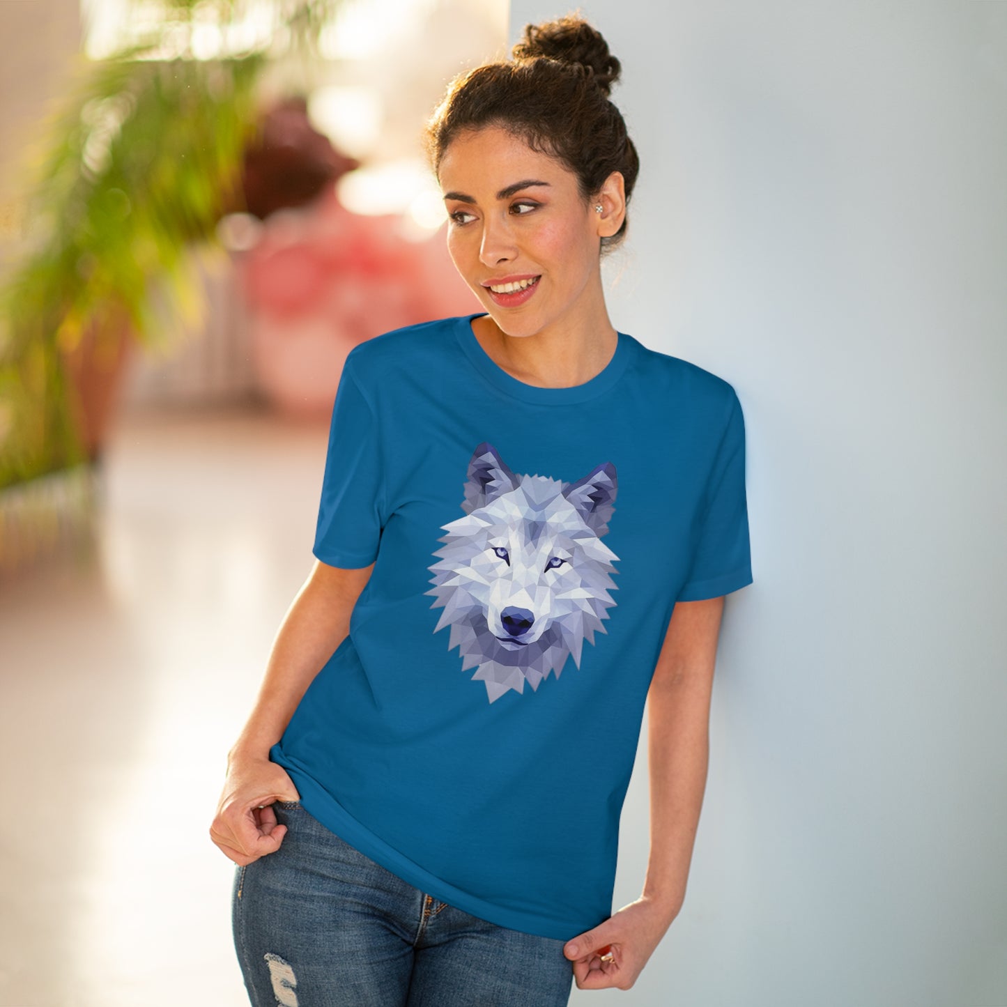 Wolf Polygonal T-Shirt - Embrace Wild Harmony