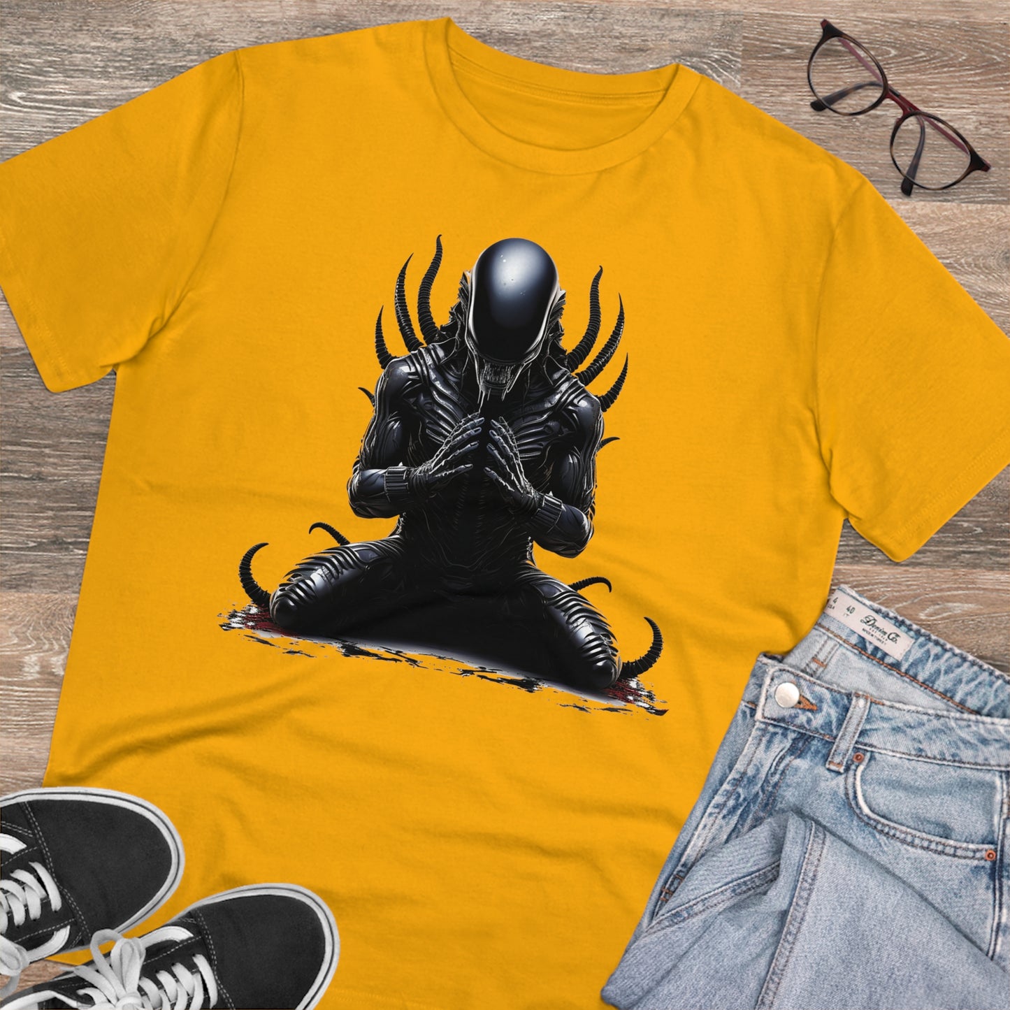 Eco-Friendly Zen Alien Xenomorph T-shirt - Embrace Galactic Serenity
