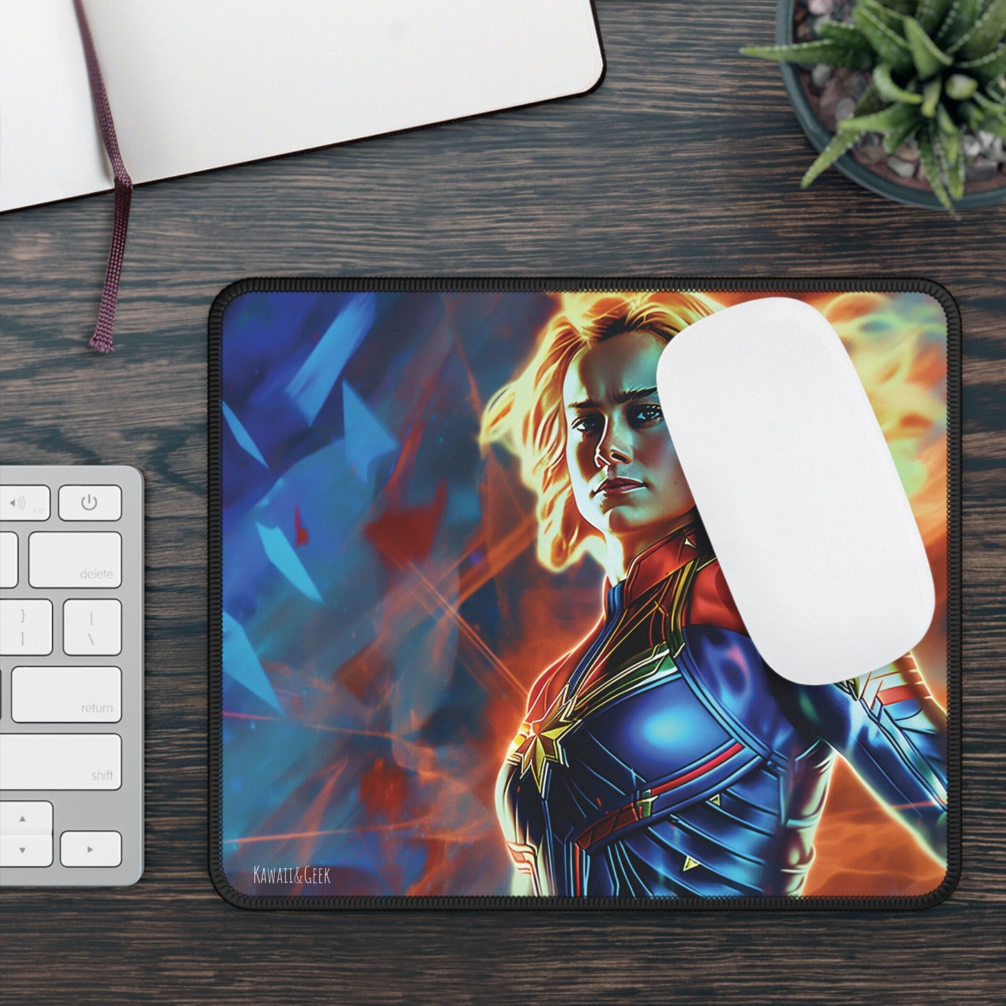 Captain Marvel Mouse Pad : Unleash Power !