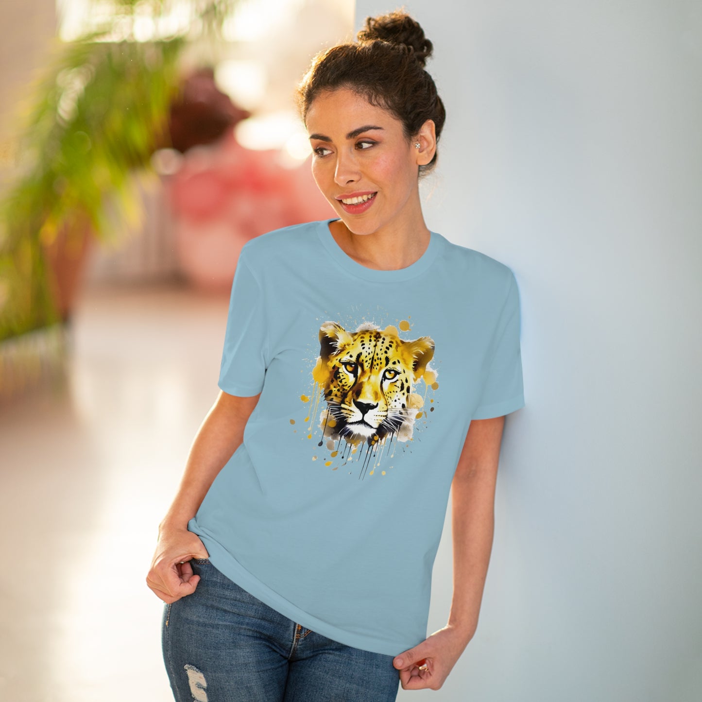 Cheetah T-Shirt in Watercolor Style - Unisex and Eco-Friendly - Embrace Wildlife with Style and Sustainability