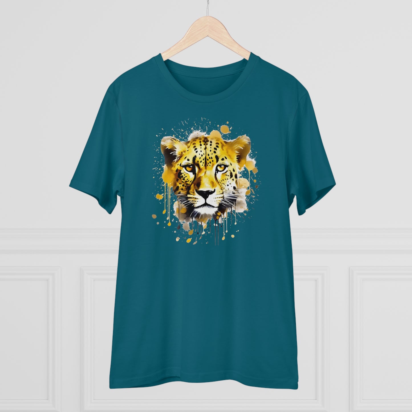 Cheetah T-Shirt in Watercolor Style - Unisex and Eco-Friendly - Embrace Wildlife with Style and Sustainability