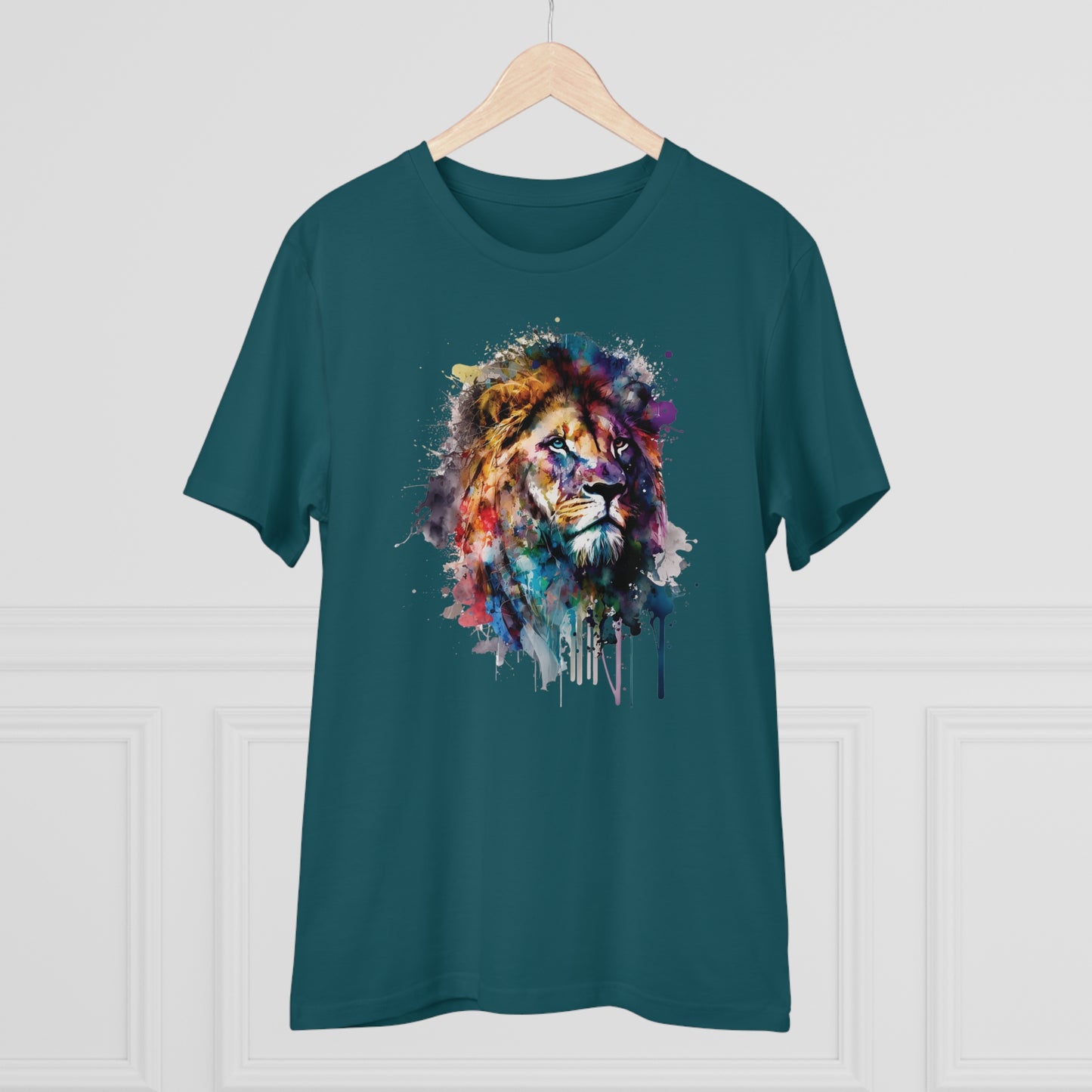 Majestic Lion T-Shirt in Watercolor Style - Unisex and Eco-Friendly Fashion Statement