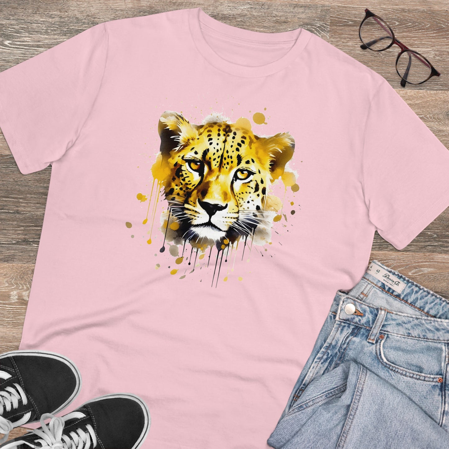 Cheetah T-Shirt in Watercolor Style - Unisex and Eco-Friendly - Embrace Wildlife with Style and Sustainability