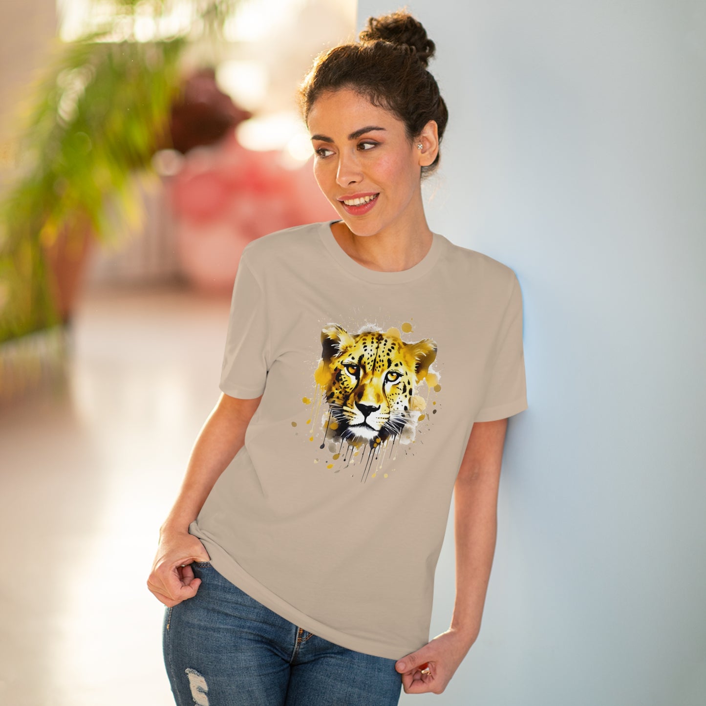 Cheetah T-Shirt in Watercolor Style - Unisex and Eco-Friendly - Embrace Wildlife with Style and Sustainability