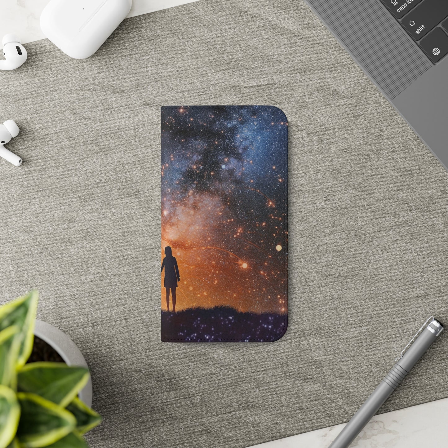 Starry Night Lovers Flip Phone Case - Embrace the Beauty of the Night Sky