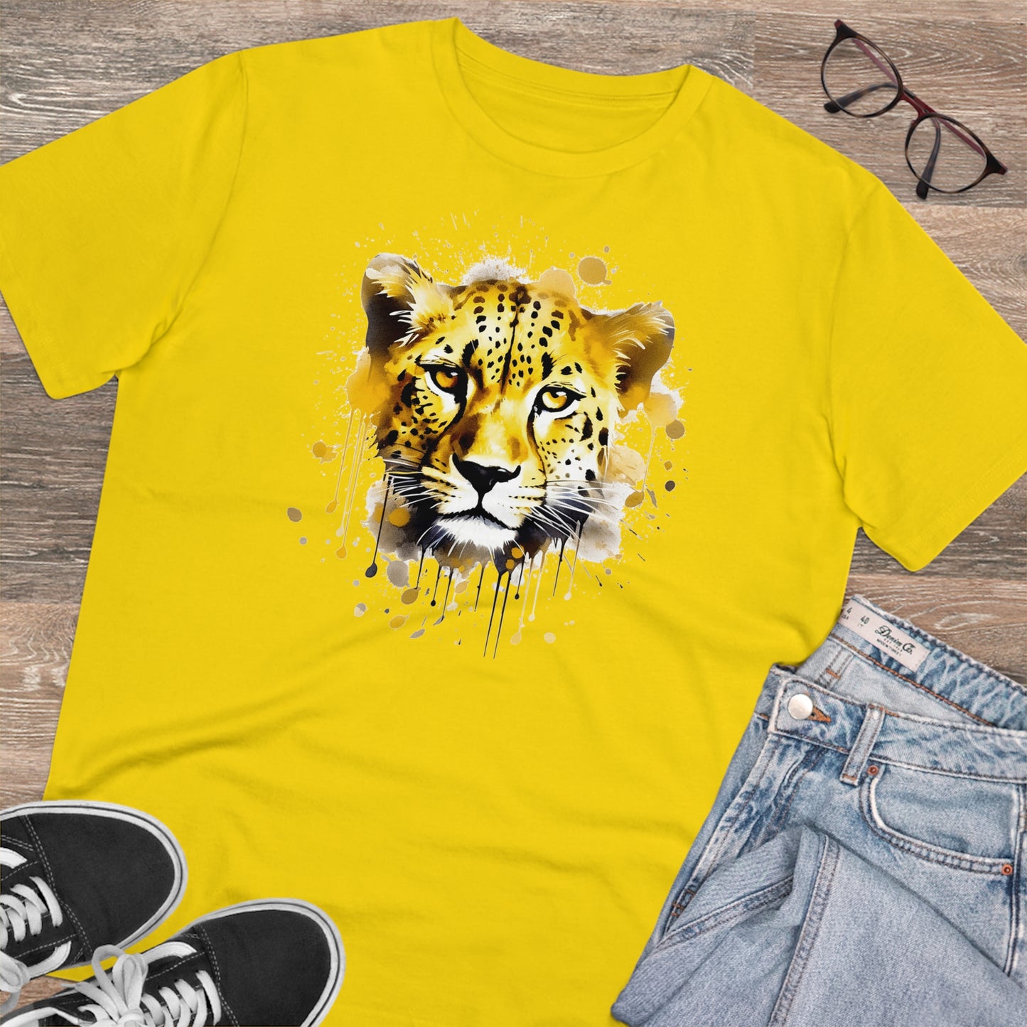 Cheetah T-Shirt in Watercolor Style - Unisex and Eco-Friendly - Embrace Wildlife with Style and Sustainability