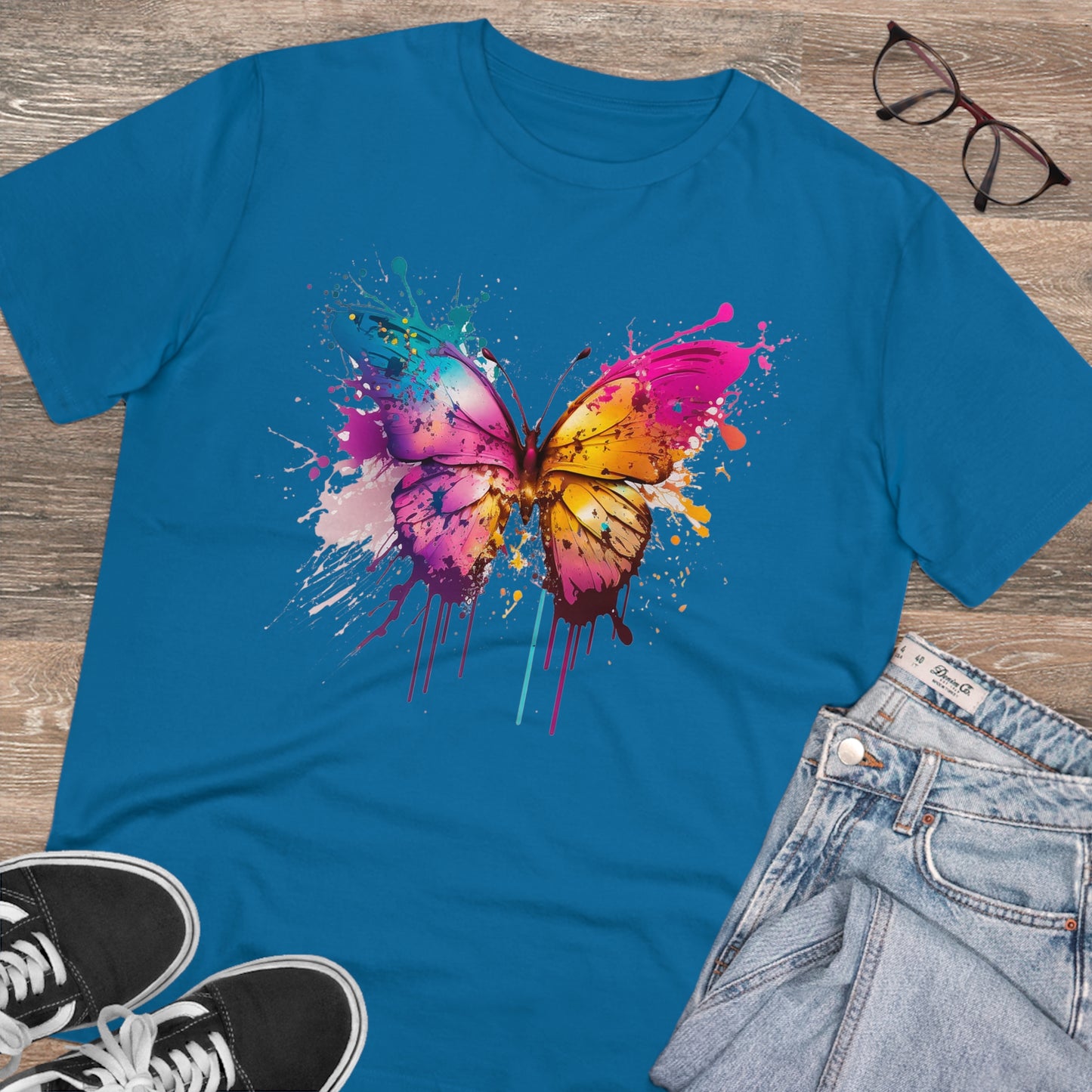 Butterfly in Pop-Art Style Organic Unisex T-Shirt - Add Some Colorful and Eco-Friendly Style to Your Wardrobe