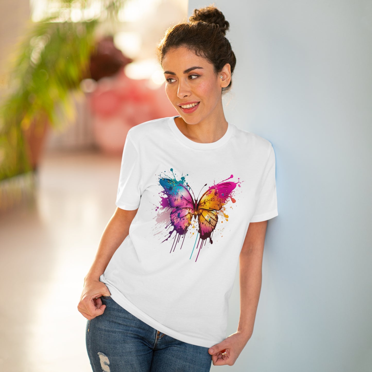 Butterfly in Pop-Art Style Organic Unisex T-Shirt - Add Some Colorful and Eco-Friendly Style to Your Wardrobe