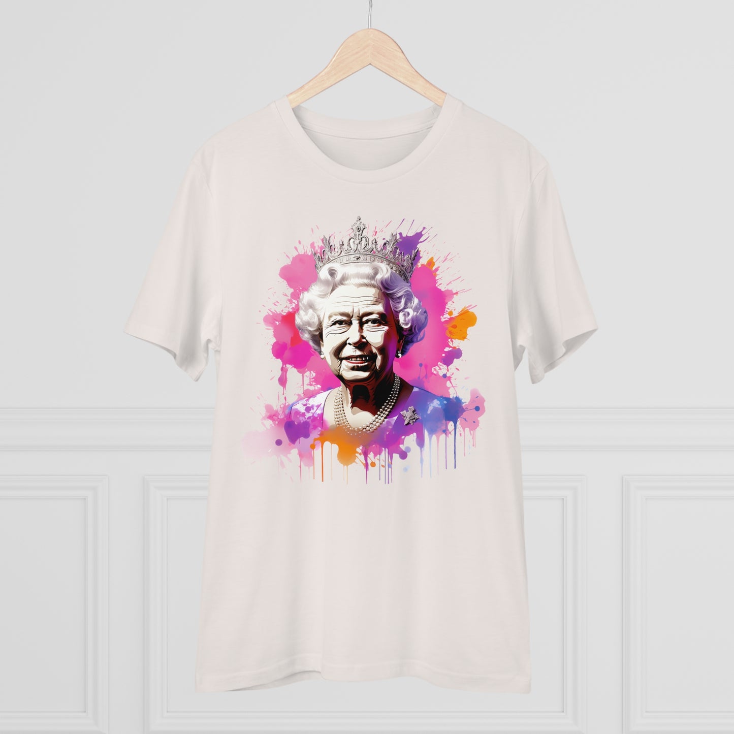 Eco-friendly Queen Elizabeth II T-Shirt :  Watercolor Majesty