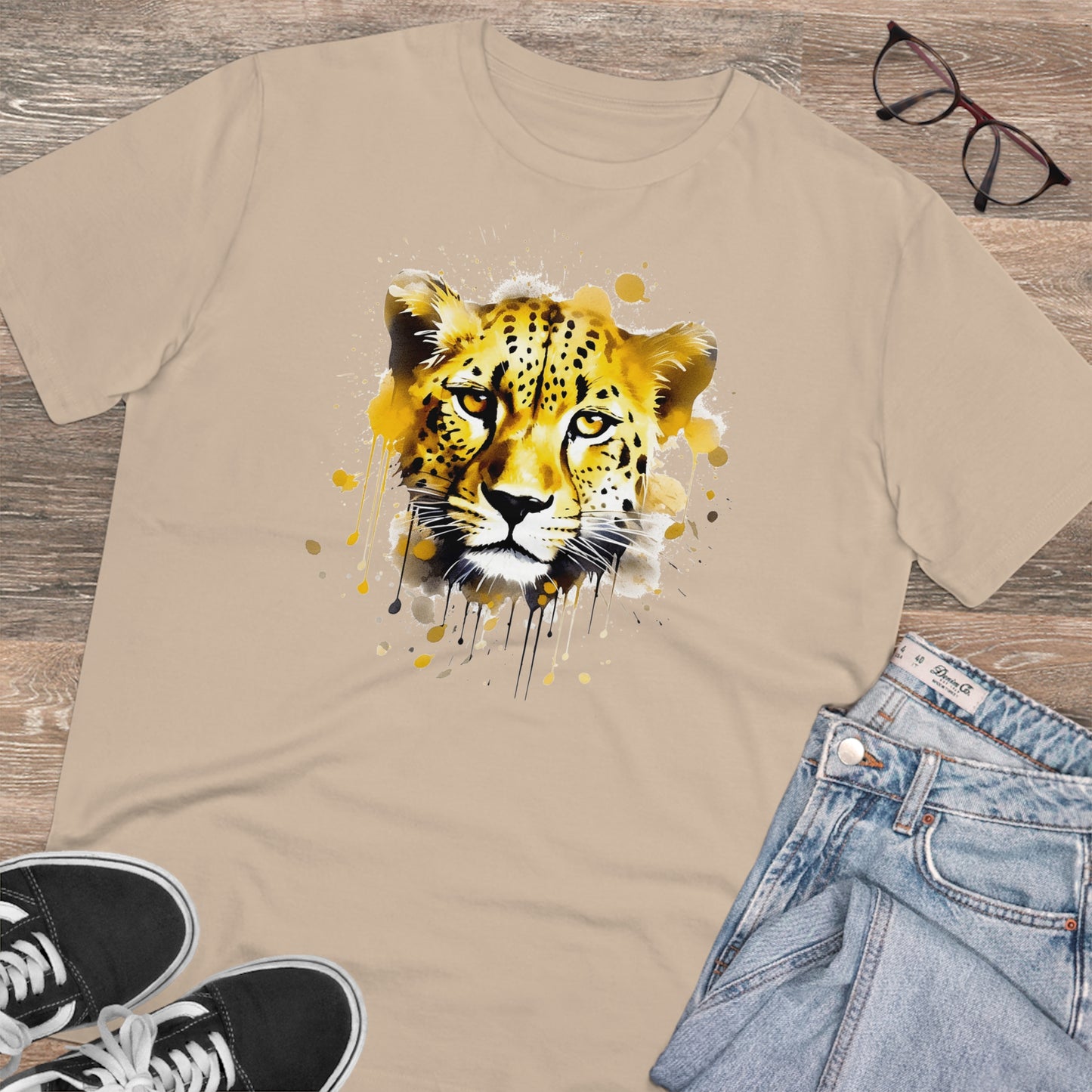 Cheetah T-Shirt in Watercolor Style - Unisex and Eco-Friendly - Embrace Wildlife with Style and Sustainability